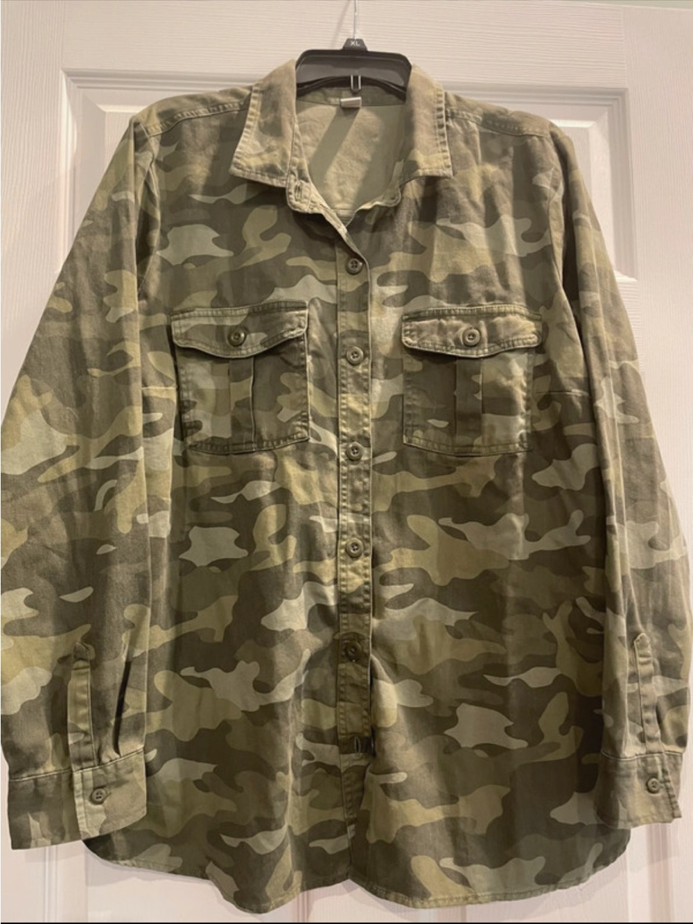 Women’s Camouflage Button-Up Shirt Jacket - Olive Camo
